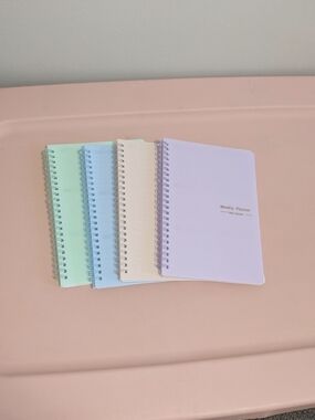 Undated Weekly Pastle Planners Spiral Notebook